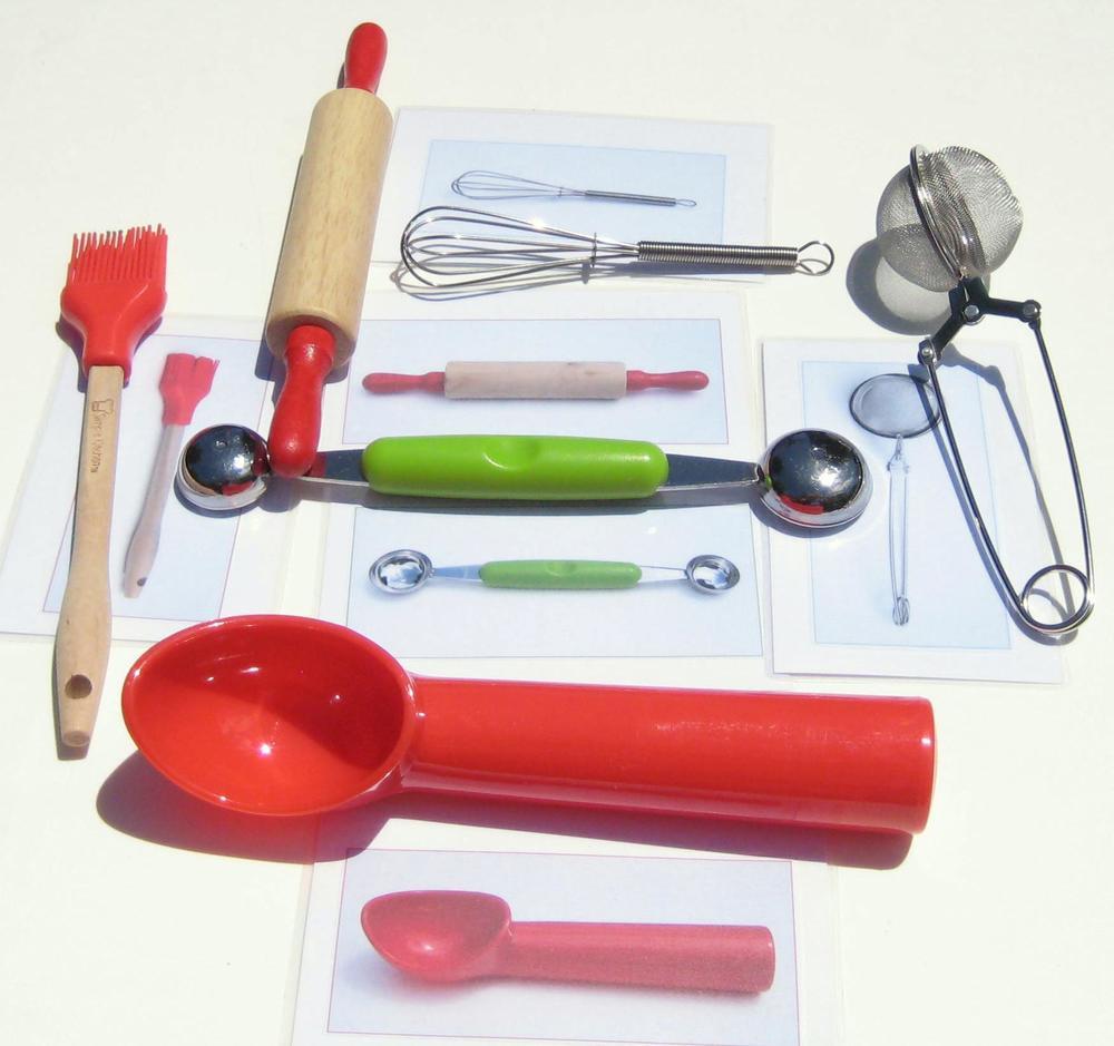 6 KITCHEN UTENSILS & matching cards