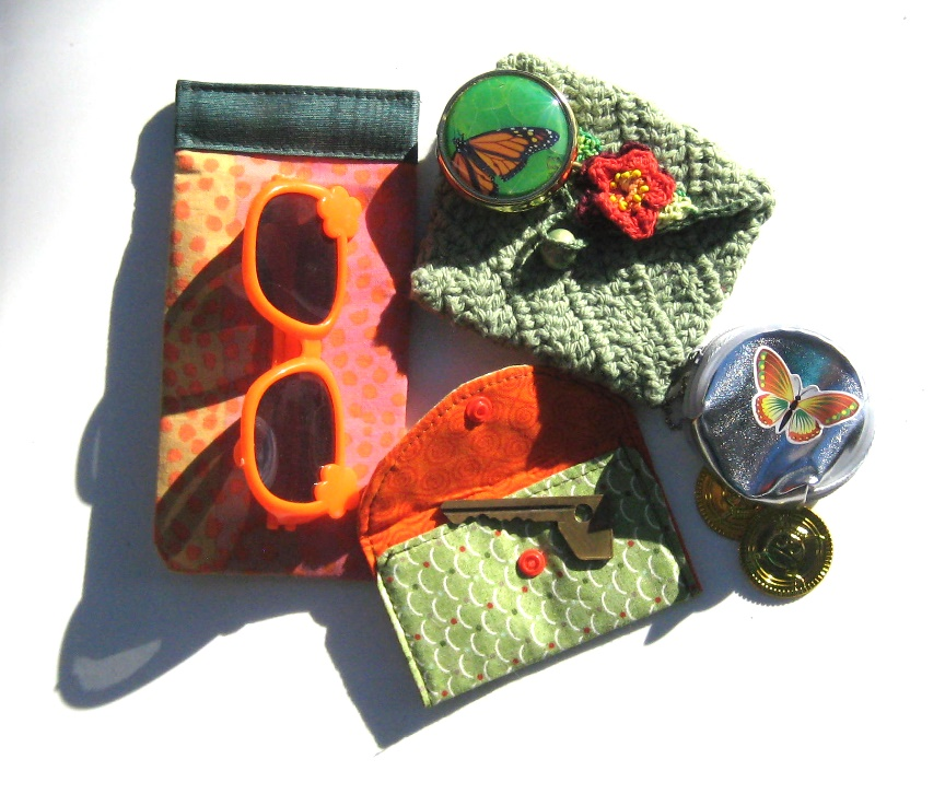 OPEN-CLOSE ACTIVITY in Orange & Green
