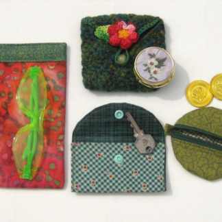 OPEN-CLOSE ACTIVITY in Red & Olive